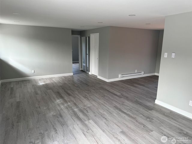 14616 Ash Way, Lynnwood, WA 98087