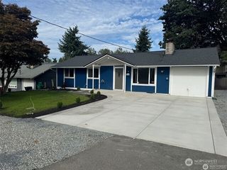 14616 Ash Way, Lynnwood, WA 98087
