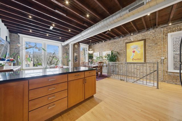 827 N Damen Avenue, Chicago, IL 60622