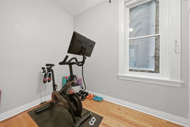 827 N Damen Avenue, Chicago, IL 60622