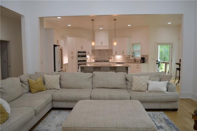 8 Ripplewood Trail, Euharlee, GA 30145