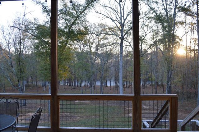 8 Ripplewood Trail, Euharlee, GA 30145