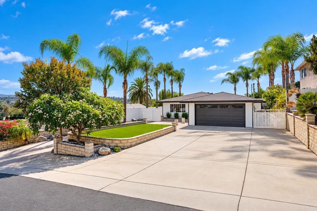 2421 Green Meadow Way, Vista, CA 92083 — exterior