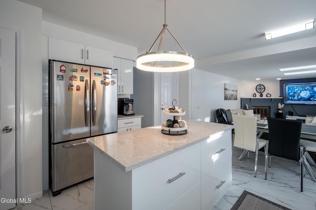 933 E Pine Hill Drive, Guilderland, NY 12303