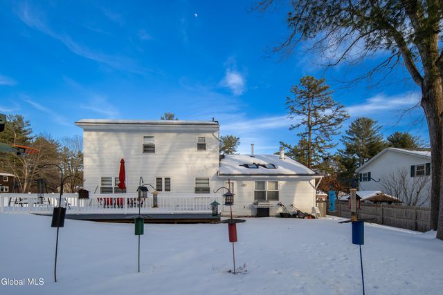 933 E Pine Hill Drive, Guilderland, NY 12303