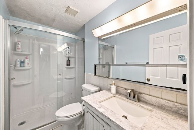 95 Commons Dr 107, Shrewsbury, MA 01545
