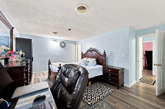 95 Commons Dr 107, Shrewsbury, MA 01545