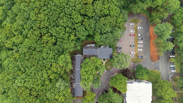 95 Commons Dr 107, Shrewsbury, MA 01545