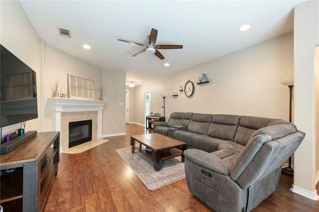 3300 Fredrick Court, College Station, TX 77845