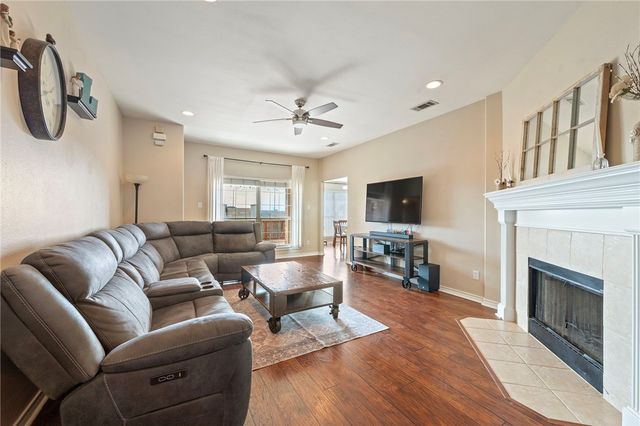 3300 Fredrick Court, College Station, TX 77845