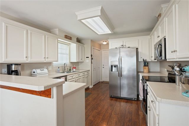 3300 Fredrick Court, College Station, TX 77845