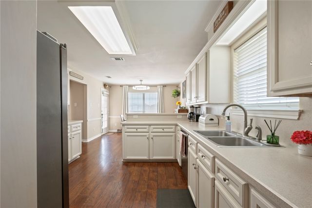 3300 Fredrick Court, College Station, TX 77845