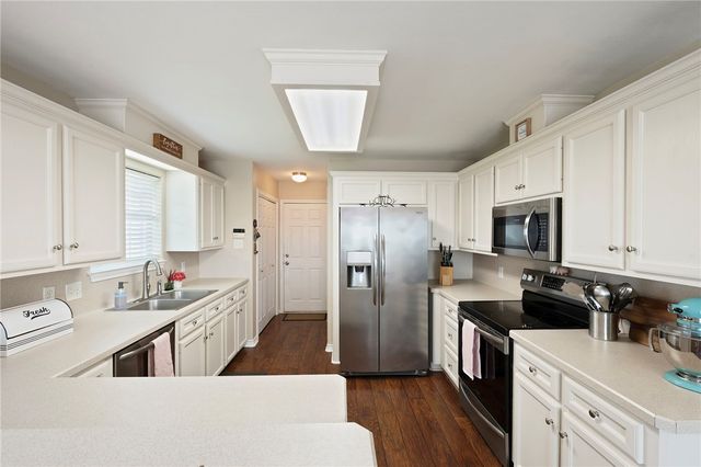 3300 Fredrick Court, College Station, TX 77845