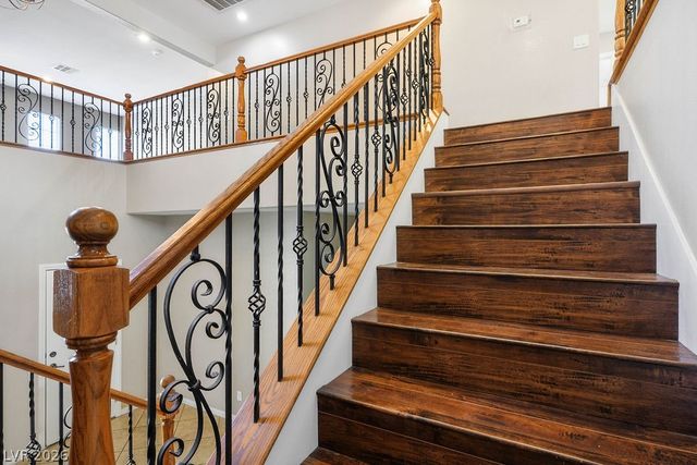 738 KEW GARDENS Drive, Las Vegas, NV 89178