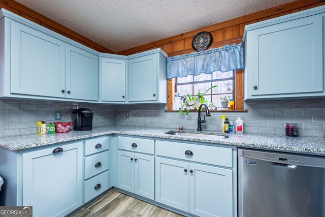 1670 Beaver Dam Road, Odum, GA 31555