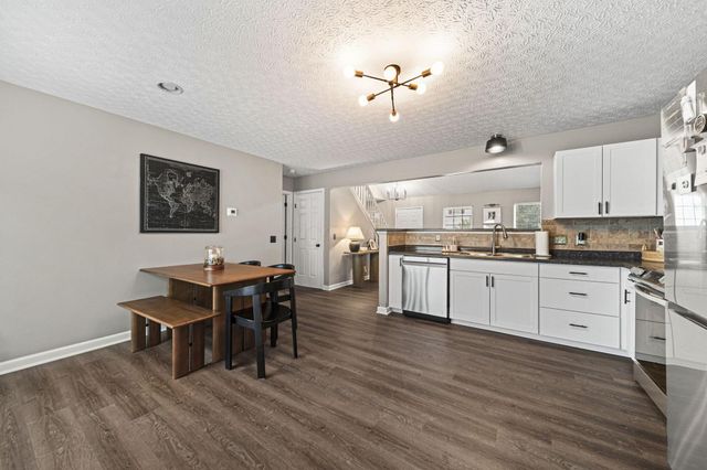 4398 Resaca Drive, Grove City, OH 43123