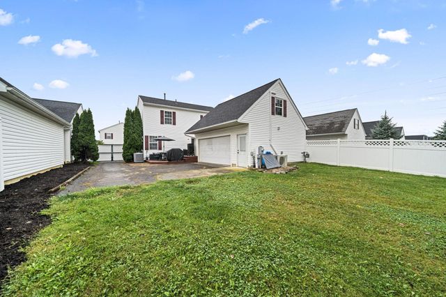 4398 Resaca Drive, Grove City, OH 43123