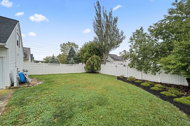4398 Resaca Drive, Grove City, OH 43123