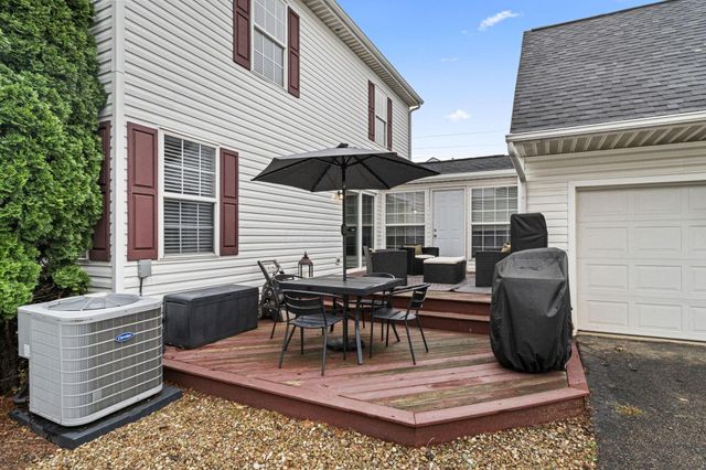 4398 Resaca Drive, Grove City, OH 43123