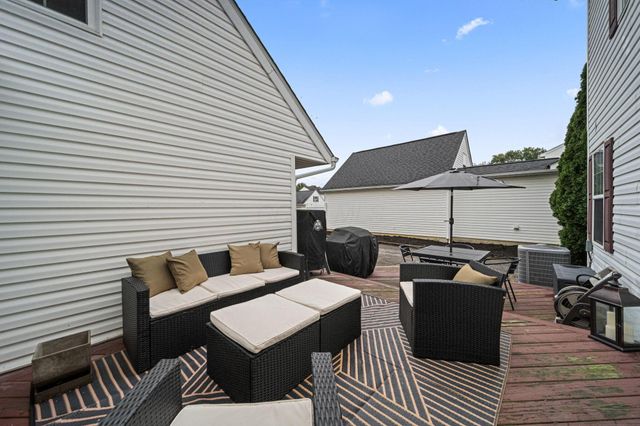 4398 Resaca Drive, Grove City, OH 43123
