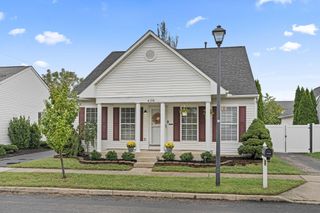 4398 Resaca Drive, Grove City, OH 43123