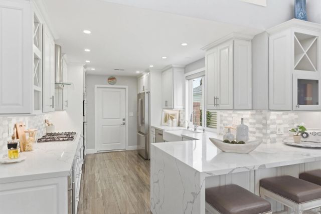 7327 Linden, Carlsbad, CA 92011