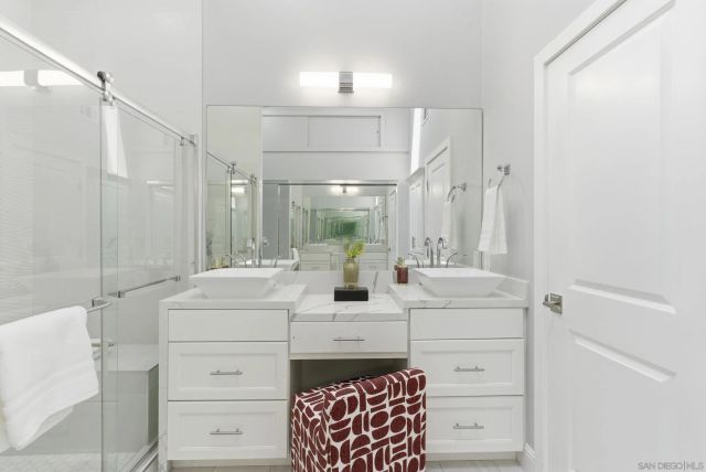 7327 Linden, Carlsbad, CA 92011