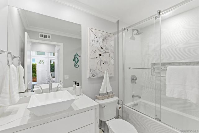 7327 Linden, Carlsbad, CA 92011