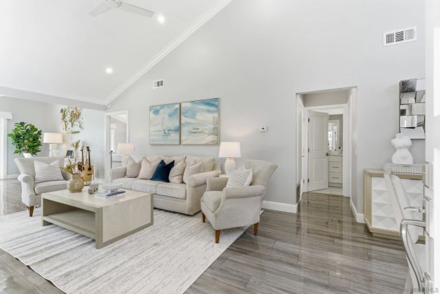 7327 Linden, Carlsbad, CA 92011