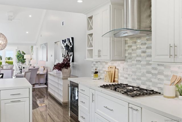 7327 Linden, Carlsbad, CA 92011