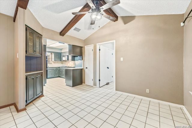 6343 Pickering Dr, Leon Valley, TX 78238