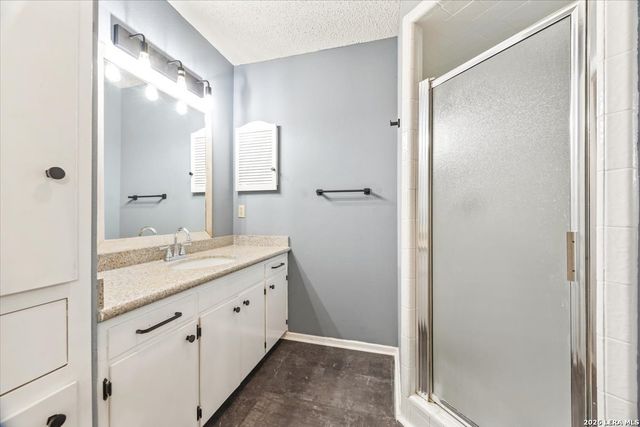 6343 Pickering Dr, Leon Valley, TX 78238