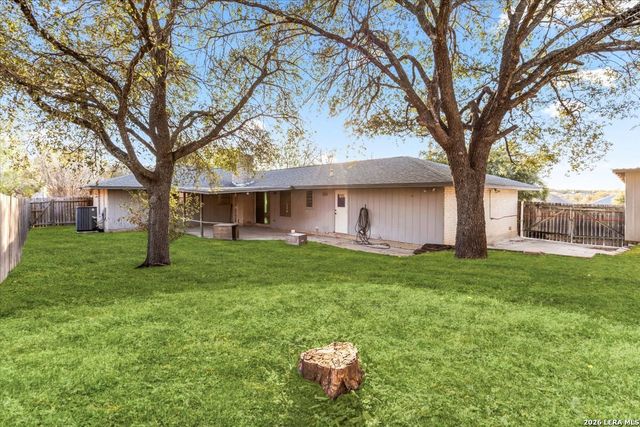 6343 Pickering Dr, Leon Valley, TX 78238