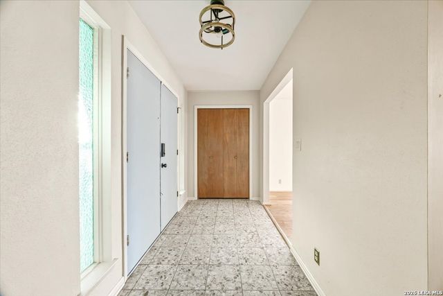 6343 Pickering Dr, Leon Valley, TX 78238