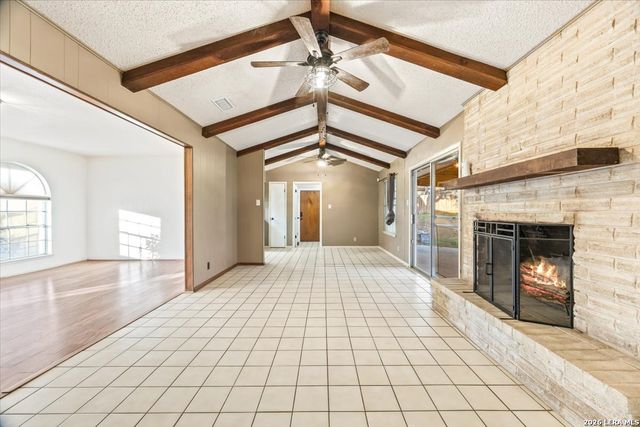 6343 Pickering Dr, Leon Valley, TX 78238