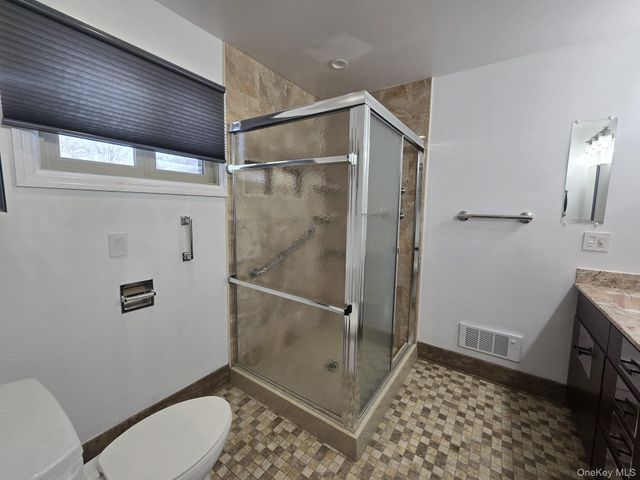 10 Chestnut Drive, Pomona, NY 10970