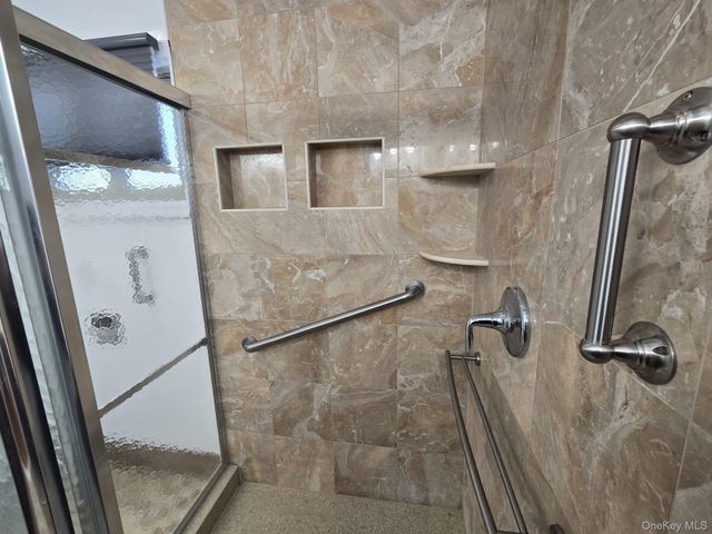 10 Chestnut Drive, Pomona, NY 10970