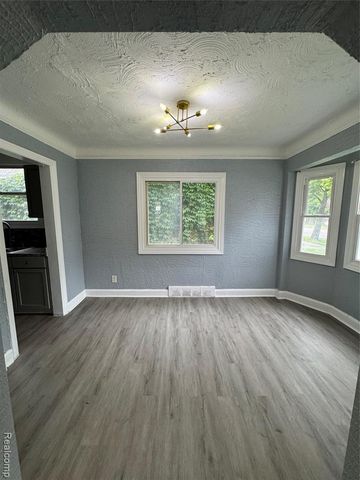 10043 Berkshire Street, Detroit, MI 48224