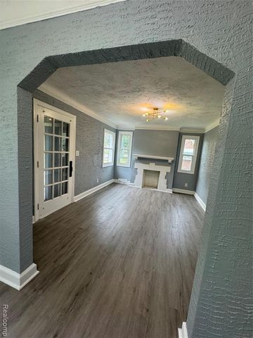 10043 Berkshire Street, Detroit, MI 48224