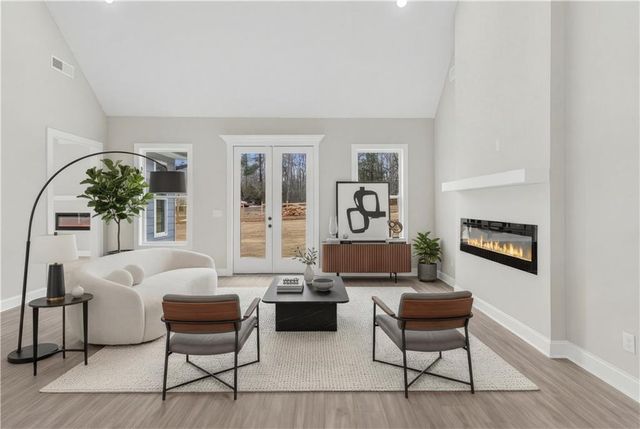 8257 Greenview Drive, Jonesboro, GA 30236