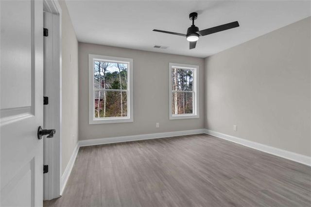 8257 Greenview Drive, Jonesboro, GA 30236