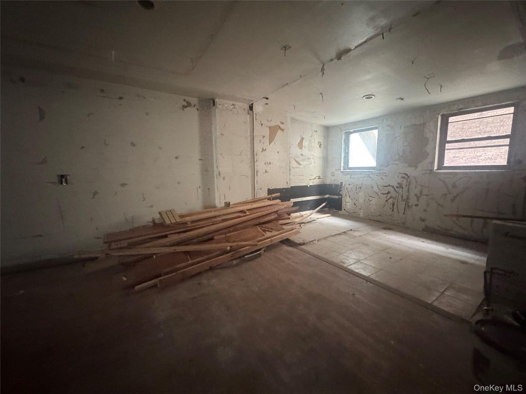 155 8th Avenue, New York (manhattan), NY 10011 — photo 3