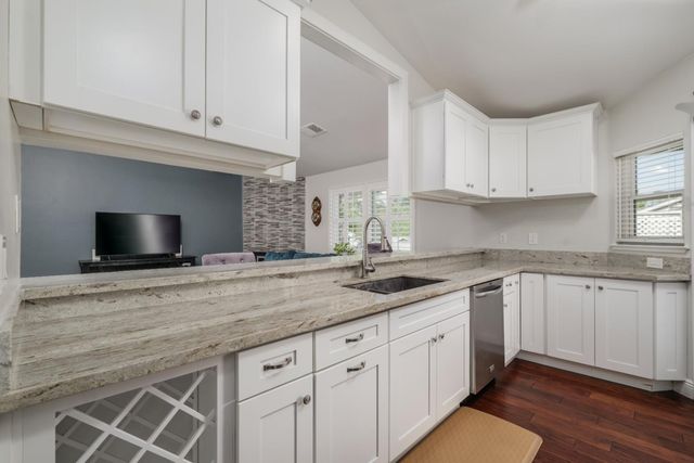 4749 Courtland Ln, Carmichael, CA 95608