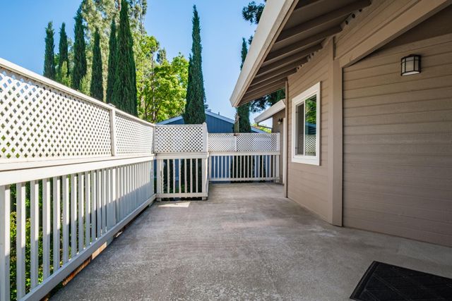 4749 Courtland Ln, Carmichael, CA 95608
