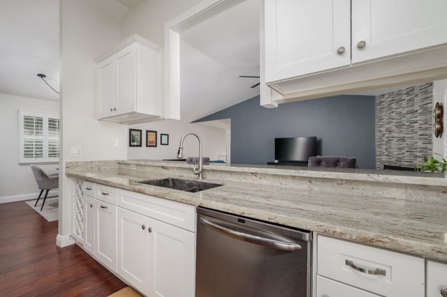 4749 Courtland Ln, Carmichael, CA 95608