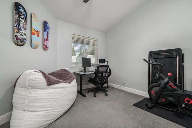 4749 Courtland Ln, Carmichael, CA 95608