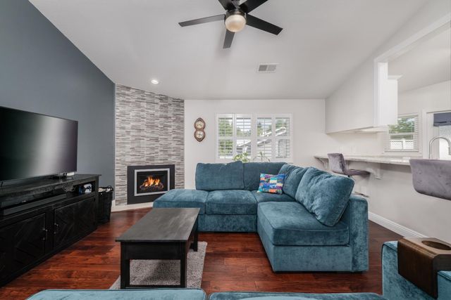 4749 Courtland Ln, Carmichael, CA 95608