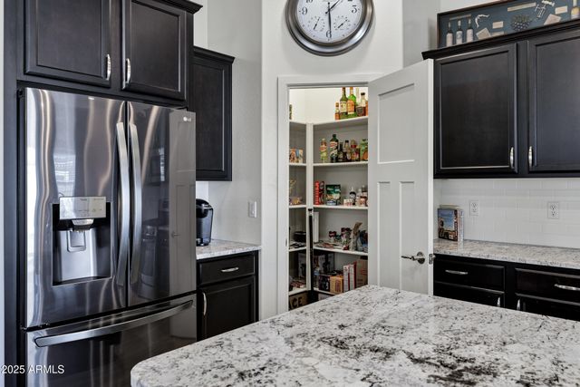 10104 E NICHOLS Avenue, Mesa, AZ 85209