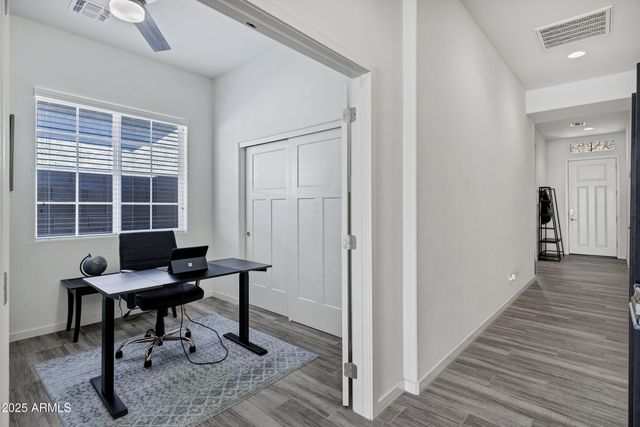 10104 E NICHOLS Avenue, Mesa, AZ 85209