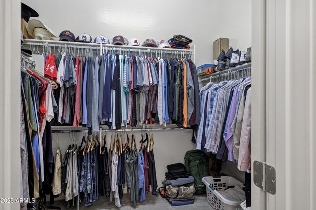 10104 E NICHOLS Avenue, Mesa, AZ 85209